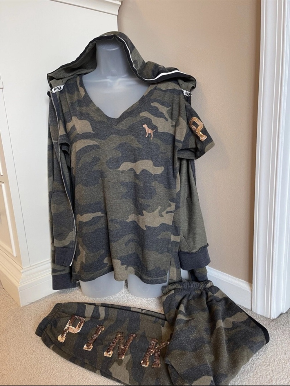 Victoria Secret Pink Camo Jogget Jacket T Shirt Set Bling Size S 3pcs Rare - Picture 6 of 8